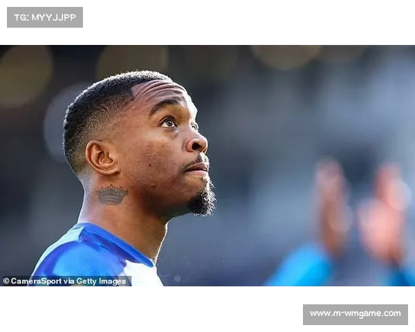 英超球员单膝跪地反对种族歧视活动得到广泛支持与积极响应